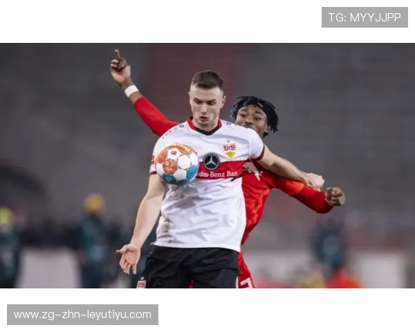 曼联加强锋线引援，滕哈赫心态依旧沉稳，曼联ggmu